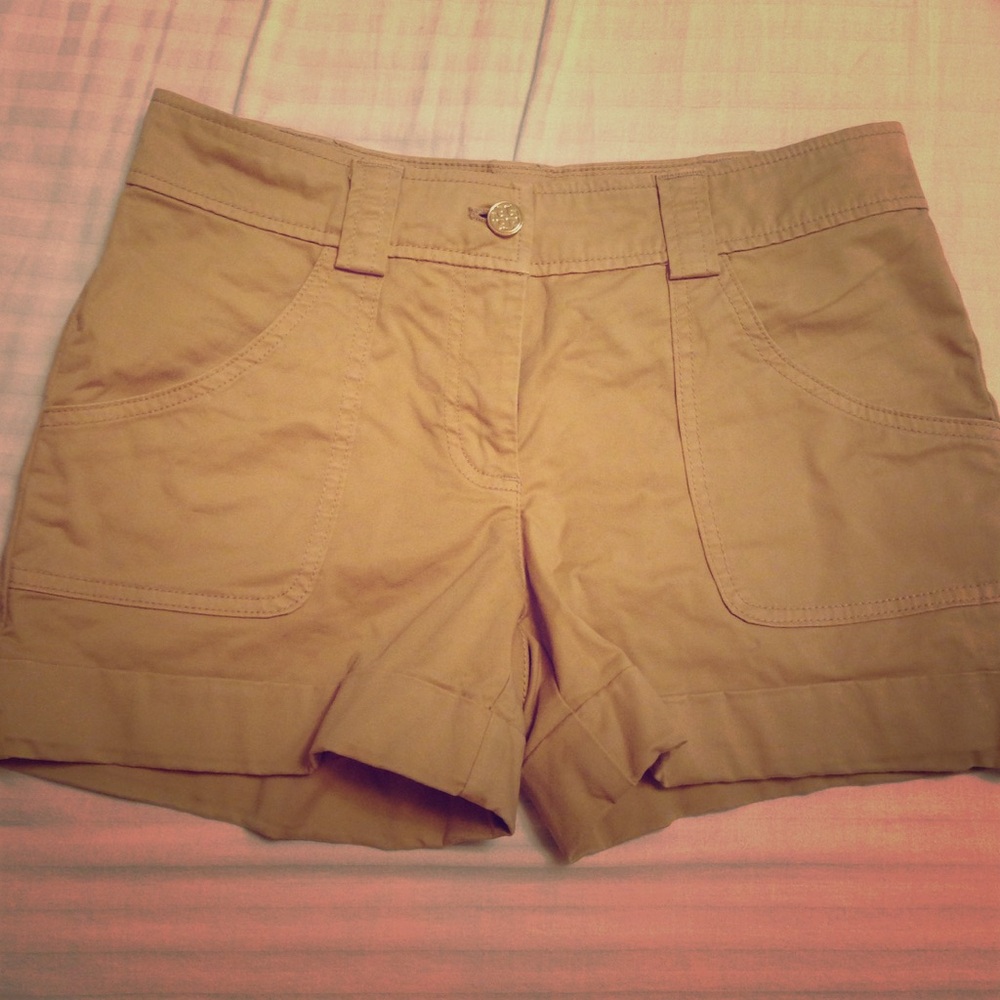 Tory Burch Khaki Shorts 🎊Mother's Day Sale